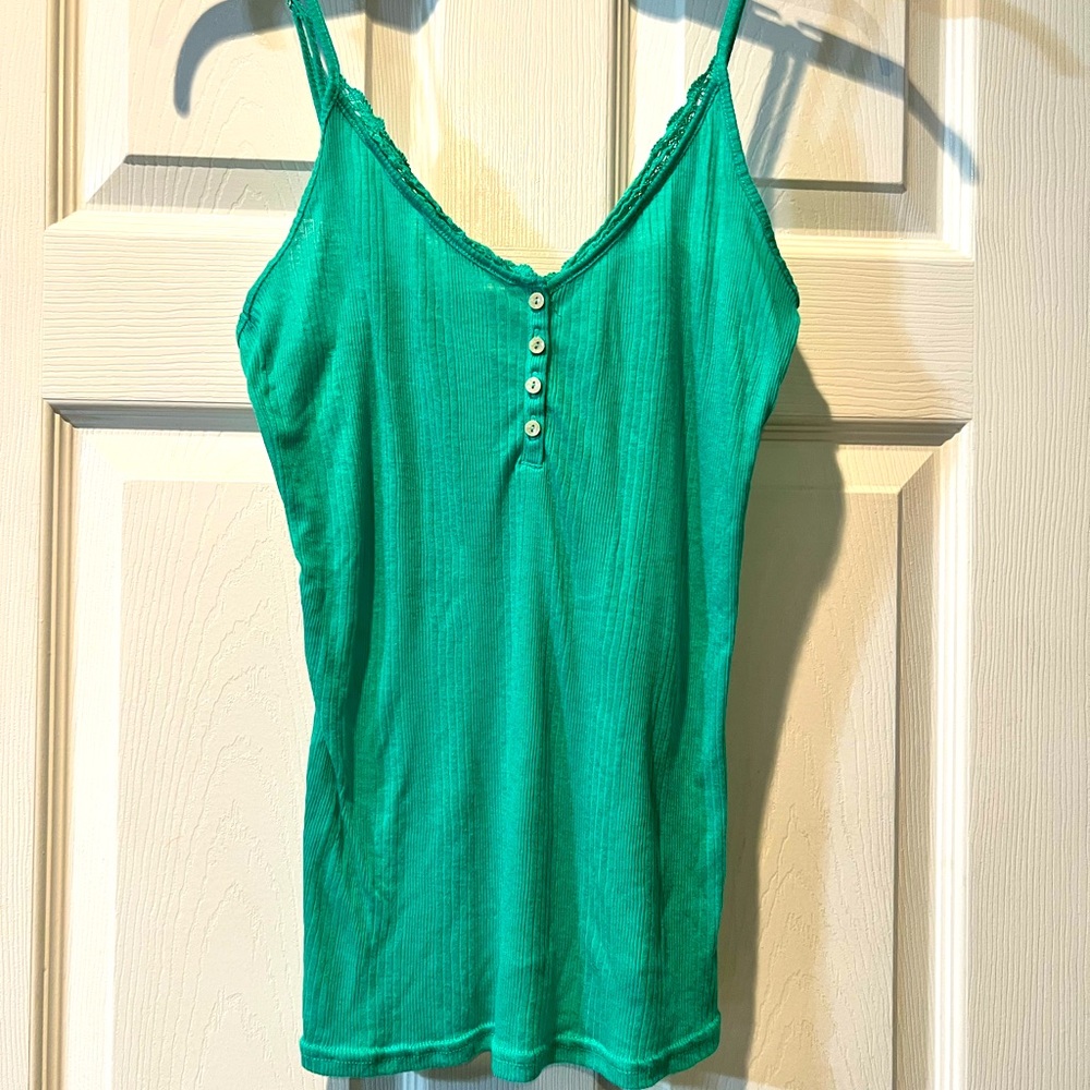Victoria Secret light green lounge top sz M